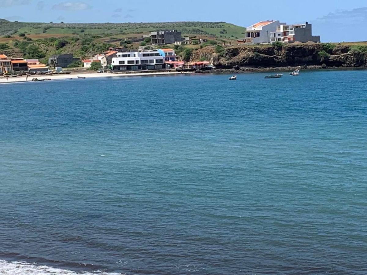 Praia Baixo Suite Big Lanche חדר תמונה