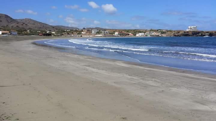 Praia Baixo Suite Big Lanche מראה חיצוני תמונה